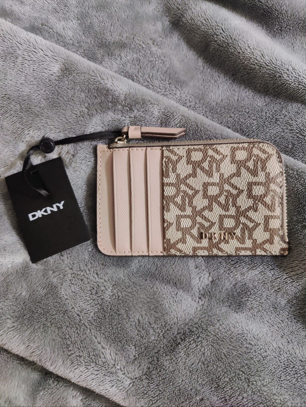 NEW DKNY Donna Karan New York ID Card Holder Case Wallet
